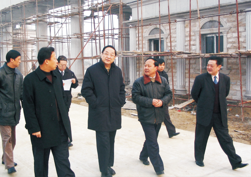 2005年1月14日，中共中央政治局委員、湖北省委書記俞正聲來公司調(diào)研
